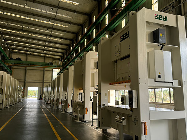 行业新宠：二手高精密冲床引领精密加工新模式